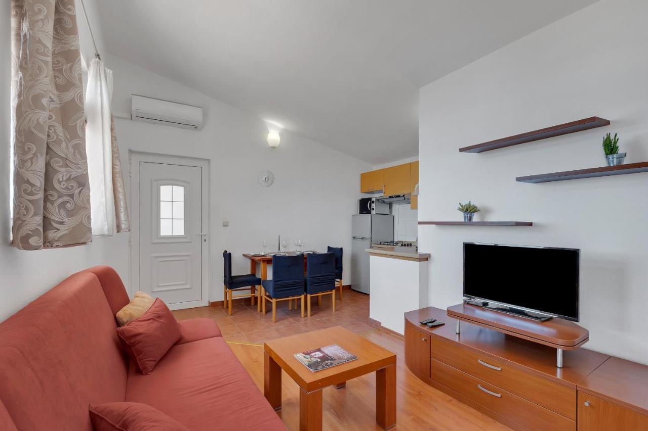 Apartmani Verica Tučepi Esterno foto
