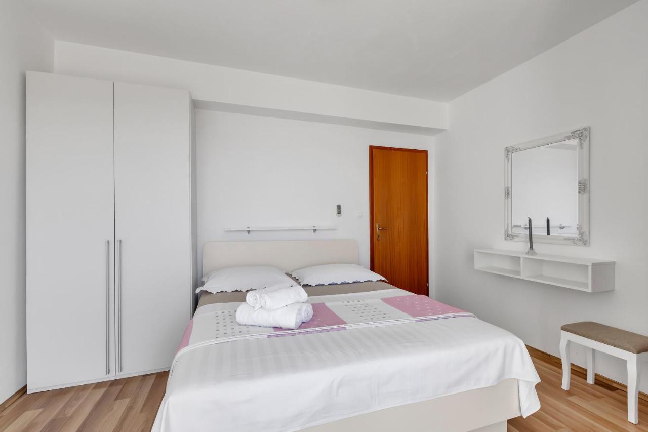 Apartmani Verica Tučepi Esterno foto